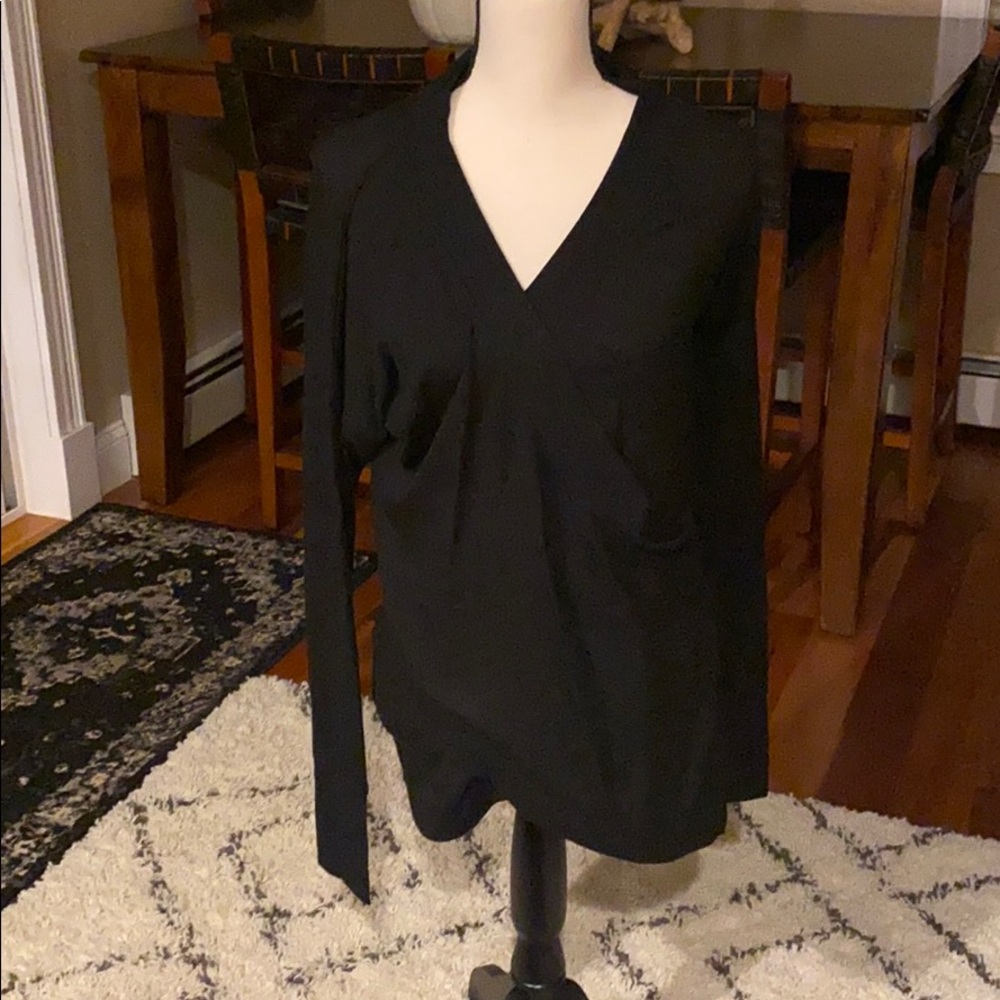 Ideology black long sleeve sweater like top